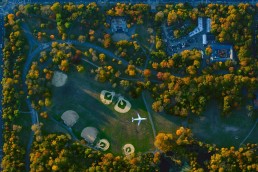 Delta Airlines Embraer 175 over Prospect Park